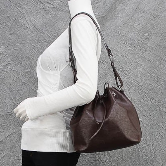 New๐Beautiful epi noe petite Louis Vuitton - Picture 12 of 12